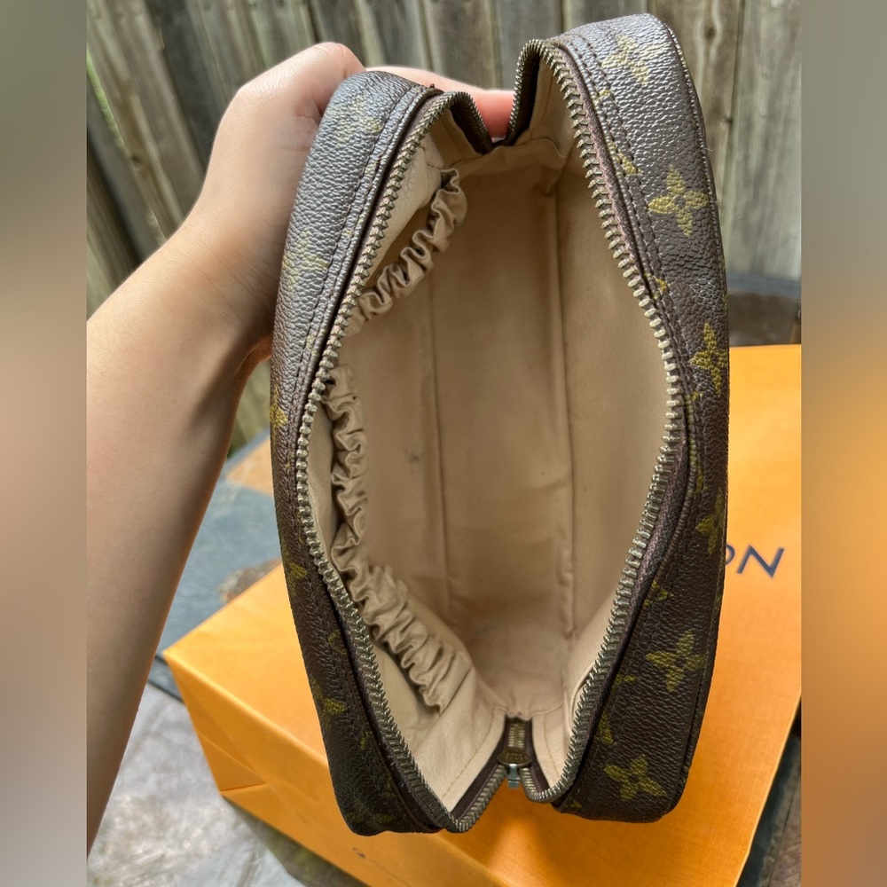 Vintage Louis Vuitton Trousse 23 - Picture 8 of 9